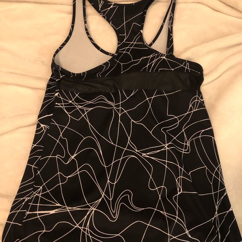 Fabletics workout tank - Picture 2 of 3